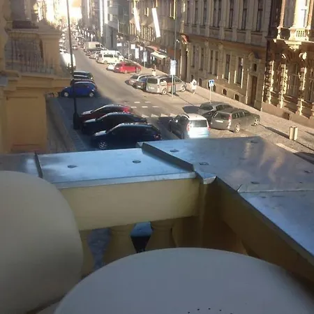 דירה Modern Cozy In פראג